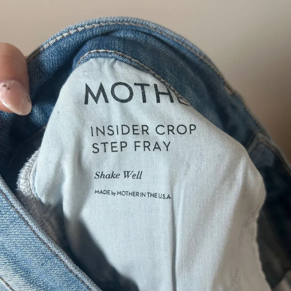 MOTHER Insider Crop Step Fray Jeans WomenSize 26 Light Wash Distressed High Rise
